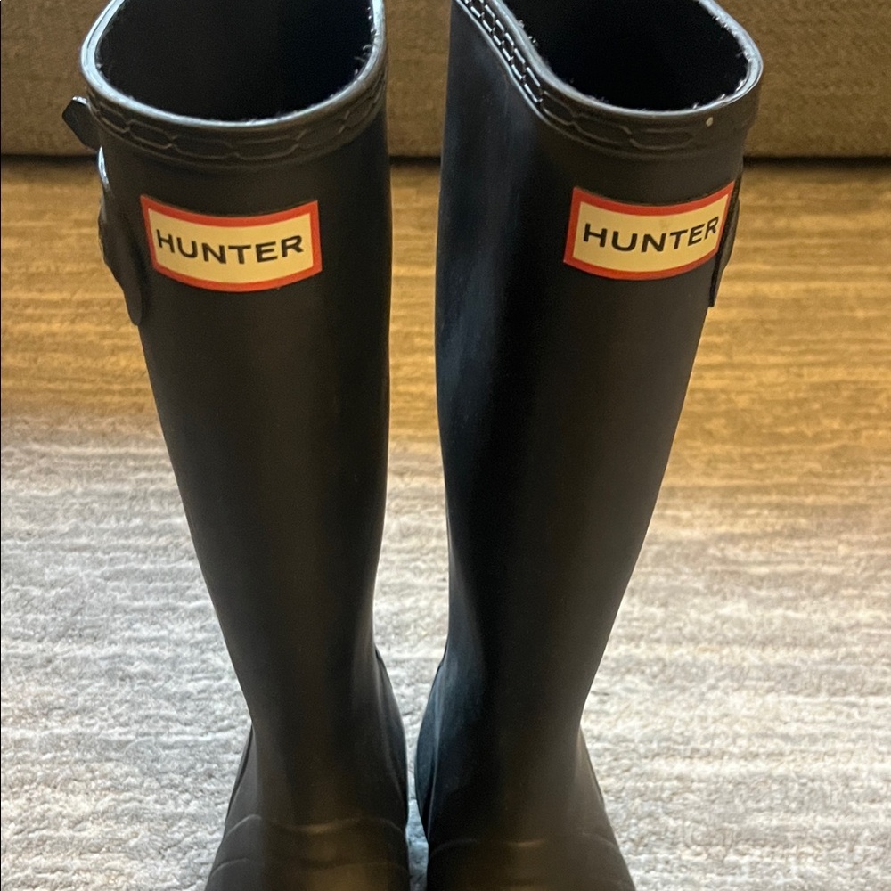 Hunter Black Tall Gloss Rain Boots - Picture 3 of 4